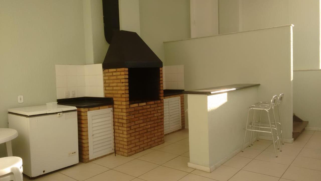 Apartamento Em Кабу-Фріу Екстер'єр фото